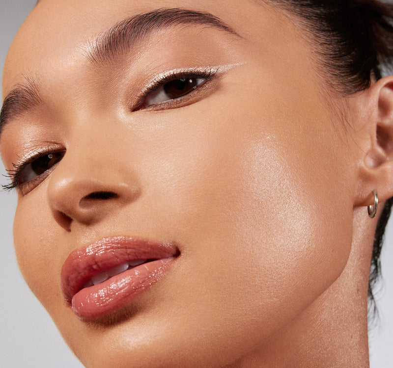 Lightform Extended Hydration Foundation - Image 73 out of 246
