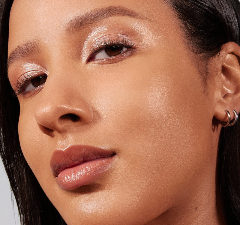 Lightform Extended Hydration Foundation - Image 67 out of 250