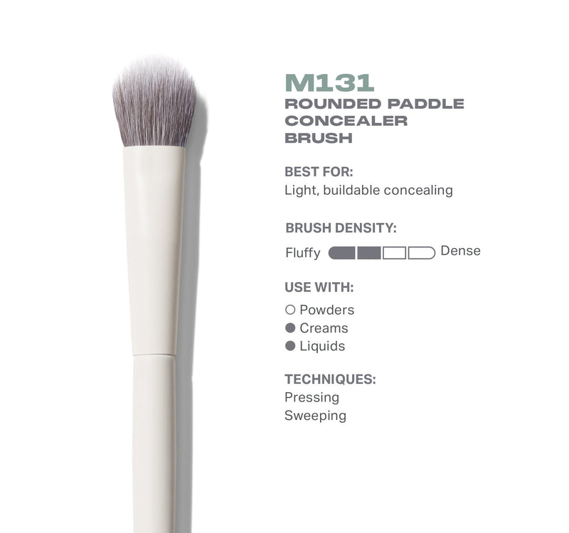 M131 Rounded Paddle Concealer Brush - Image 3 out of 5