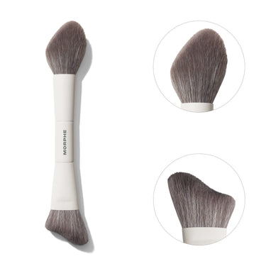 M240 DUAL-ENDED SCULPT BRUSH close up  | M240 Dual-Ended Cream & Powder Sculpt Brush | Secondary image