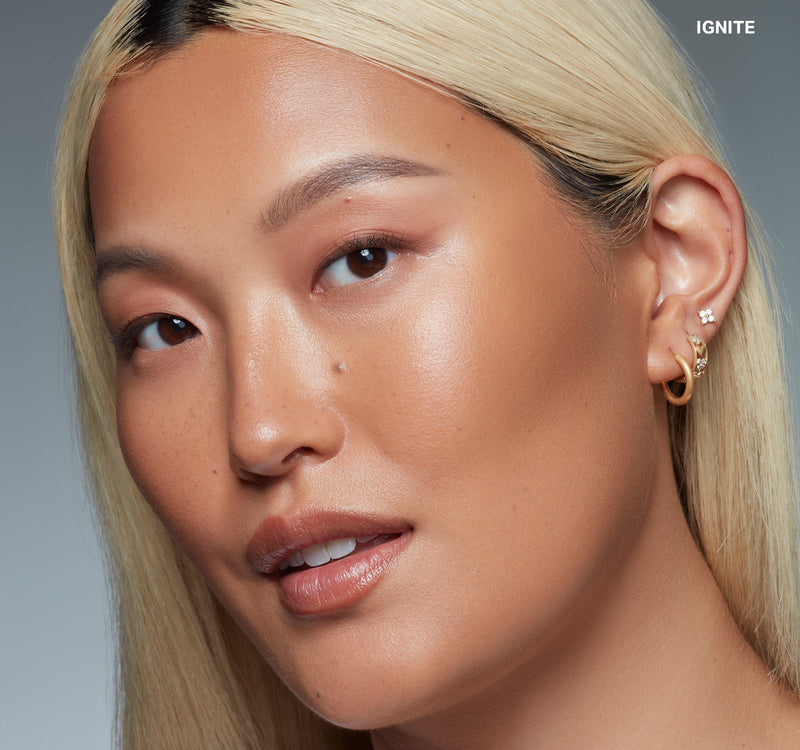 Sudden Heat Creamy Bronzer Stick - Image 8 out of 25
