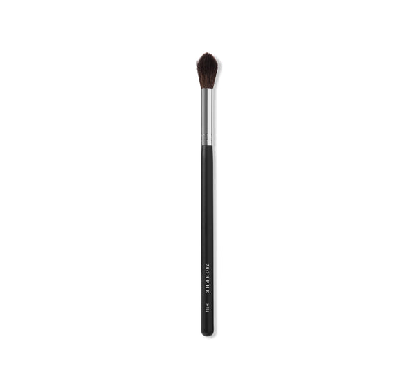 M504 - LARGE POINTED BLENDER EYESHADOW BRUSH